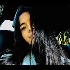 Meet your Posher, Esmeralda